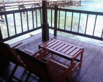 Pulau Ayer Resort And Cottages Jakarta Exteriör bild